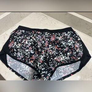 Under Armour Black Multicolor Athletic Shorts